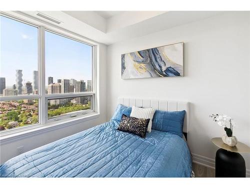 3408-36 Elm Drive West Drive, Mississauga, ON - Indoor Photo Showing Bedroom