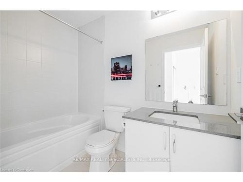 121 William Duncan Road, Toronto, ON - Indoor Photo Showing Bathroom