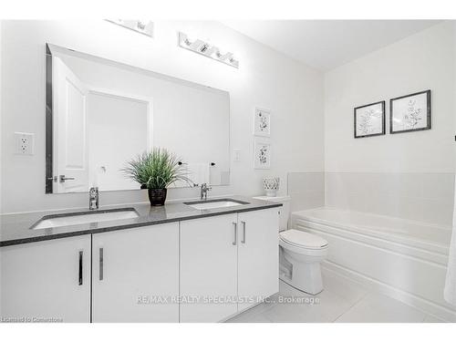 121 William Duncan Road, Toronto, ON - Indoor Photo Showing Bathroom