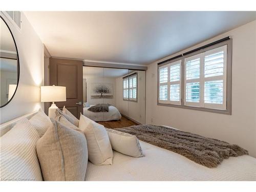 19 Union Street, Georgetown, ON - Indoor Photo Showing Bedroom