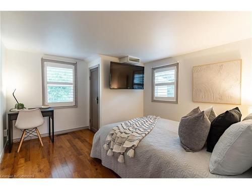 19 Union Street, Georgetown, ON - Indoor Photo Showing Bedroom