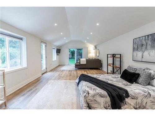 19 Union Street, Georgetown, ON - Indoor Photo Showing Bedroom