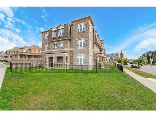 430 Wheat Boom Drive, Oakville, ON - Outdoor