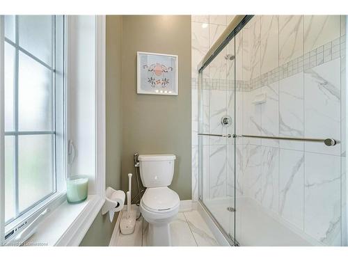 430 Wheat Boom Drive, Oakville, ON - Indoor Photo Showing Bathroom