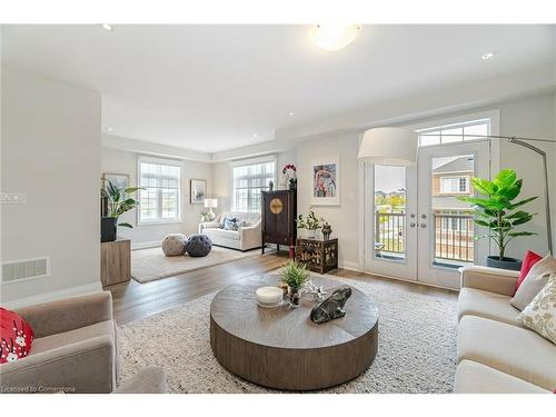 430 Wheat Boom Drive, Oakville, ON - Indoor Photo Showing Living Room