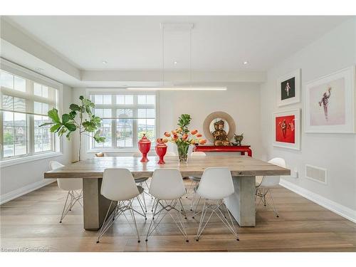 430 Wheat Boom Drive, Oakville, ON - Indoor Photo Showing Dining Room