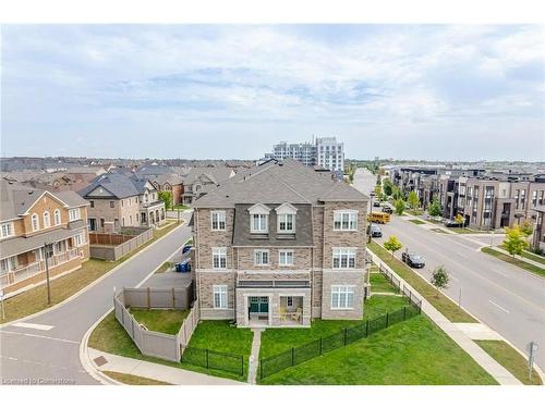 430 Wheat Boom Drive, Oakville, ON - Outdoor