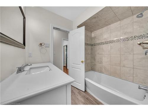 315 Bunting Road, St. Catharines, ON - Indoor Photo Showing Bathroom