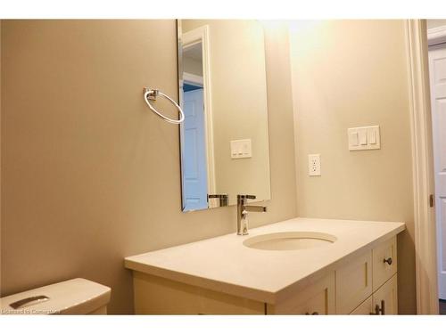 18-158 Oat Lane Lane, Kitchener, ON - Indoor Photo Showing Bathroom