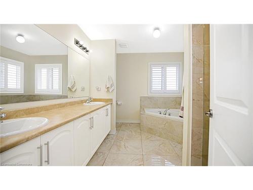 57 Hanbury Crescent, Brampton, ON - Indoor Photo Showing Bathroom