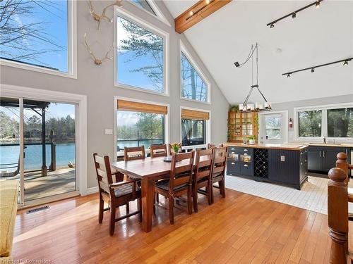 7609 Somerset Park, Washago, ON - Indoor Photo Showing Dining Room