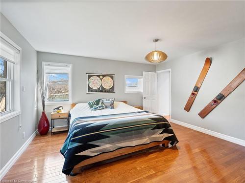 7609 Somerset Park, Washago, ON - Indoor Photo Showing Bedroom