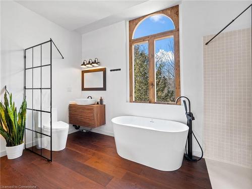 7609 Somerset Park, Washago, ON - Indoor Photo Showing Bathroom