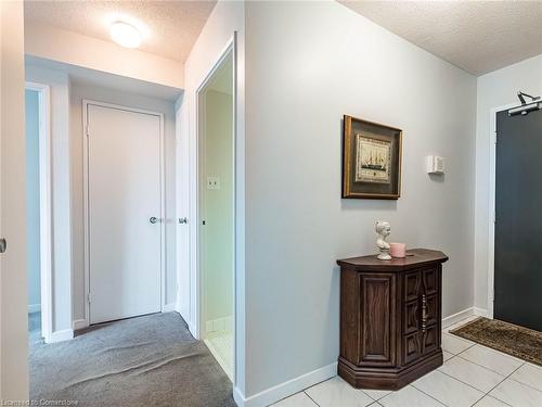 1703-1580 Mississauga Valley Boulevard, Mississauga, ON - Indoor Photo Showing Other Room