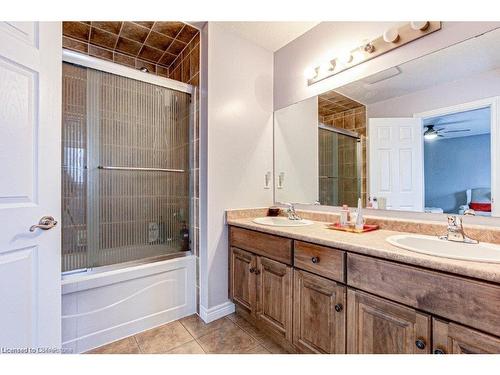 2020 Denview Avenue, London, ON - Indoor Photo Showing Bathroom