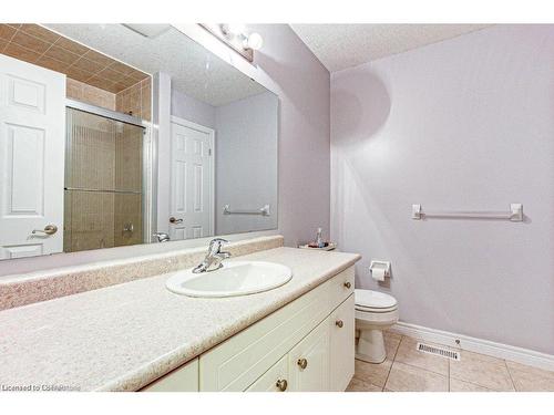 2020 Denview Avenue, London, ON - Indoor Photo Showing Bathroom