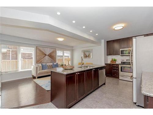 201 Seabrook Drive, Kitchener, ON - Indoor Photo Showing Kitchen