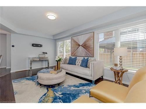 201 Seabrook Drive, Kitchener, ON - Indoor Photo Showing Living Room