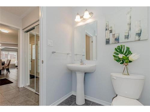 201 Seabrook Drive, Kitchener, ON - Indoor Photo Showing Bathroom