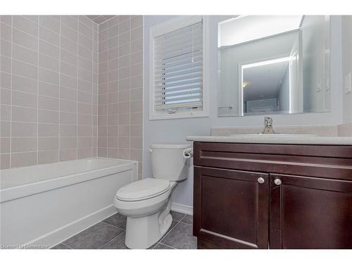 201 Seabrook Drive, Kitchener, ON - Indoor Photo Showing Bathroom