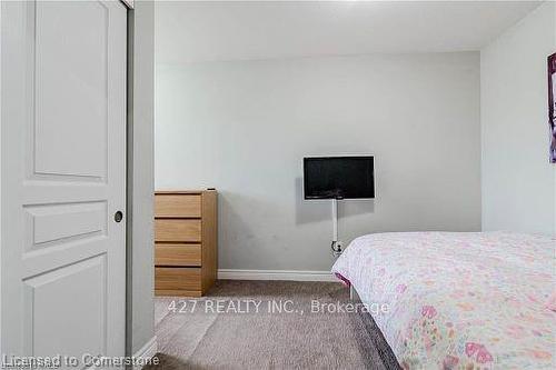 55-7768 Ascot Circle, Niagara Falls, ON - Indoor Photo Showing Bedroom