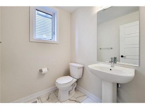 10 Castro Lane, Caledonia, ON - Indoor Photo Showing Bathroom