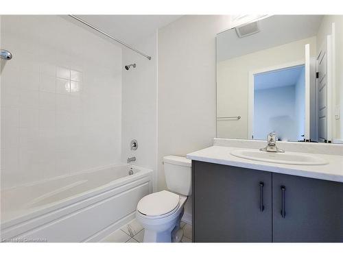 10 Castro Lane, Caledonia, ON - Indoor Photo Showing Bathroom