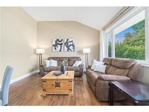 48 Mcgilvray Crescent, Georgetown, ON - Indoor Photo Showing Living Room