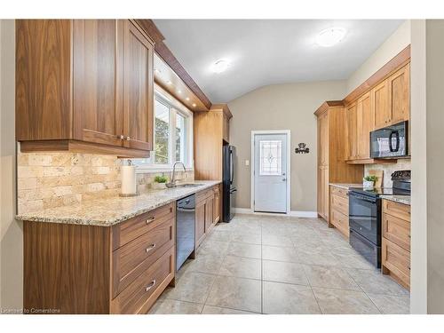 48 Mcgilvray Crescent, Georgetown, ON - Indoor Photo Showing Kitchen