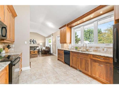 48 Mcgilvray Crescent, Georgetown, ON - Indoor Photo Showing Kitchen With Double Sink