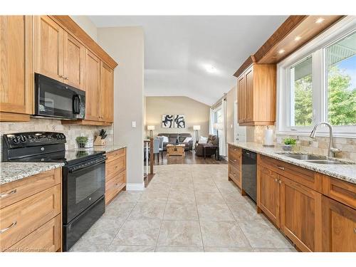 48 Mcgilvray Crescent, Georgetown, ON - Indoor Photo Showing Kitchen With Double Sink