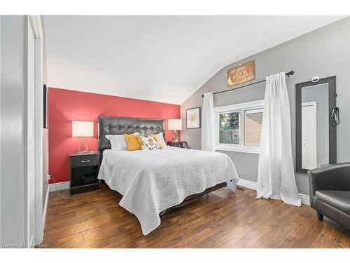 48 Mcgilvray Crescent, Georgetown, ON - Indoor Photo Showing Bedroom