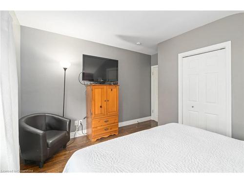 48 Mcgilvray Crescent, Georgetown, ON - Indoor Photo Showing Bedroom