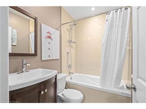 48 Mcgilvray Crescent, Georgetown, ON - Indoor Photo Showing Bathroom