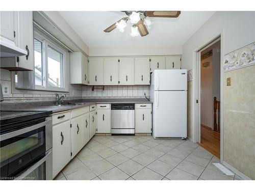 Main-638 Carlton Street, St. Catharines, ON - Indoor Photo Showing Kitchen