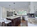 996 Cresthampton Lane, Mississauga, ON  - Indoor Photo Showing Kitchen With Upgraded Kitchen 