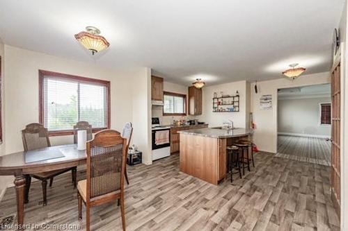 1388 Highway No. 6 N, Flamborough, ON - Indoor Photo Showing Dining Room