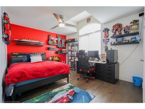 17 Ritchie Drive, Grand Valley, ON - Indoor Photo Showing Bedroom