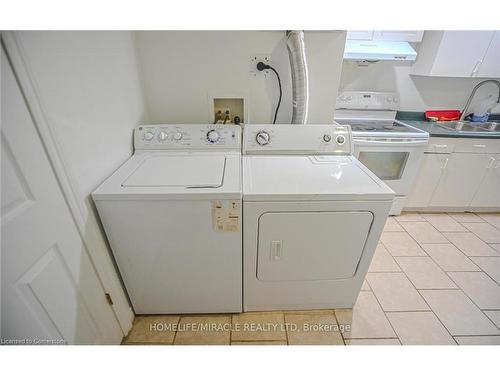 59 Kendrick Court, Hamilton, ON - Indoor Photo Showing Laundry Room