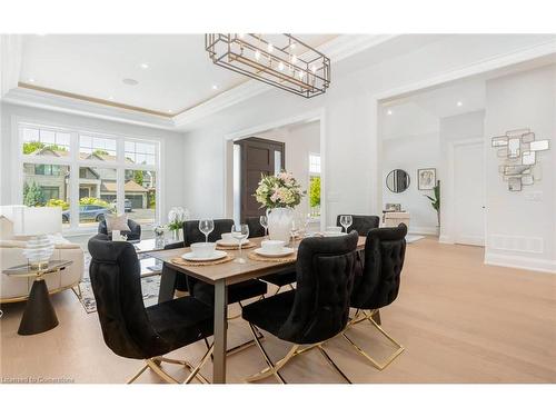 1306 Tansley Drive, Oakville, ON - Indoor Photo Showing Dining Room