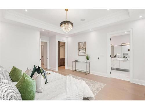 1306 Tansley Drive, Oakville, ON - Indoor Photo Showing Bedroom