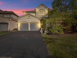 2547 Armour Crescent  Burlington, ON L7M 4T4