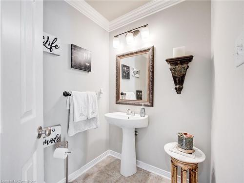 2547 Armour Crescent, Burlington, ON - Indoor Photo Showing Bathroom