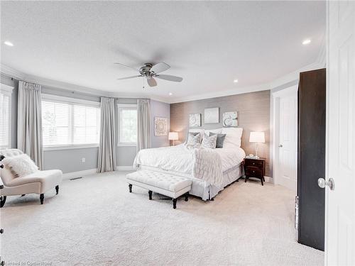 2547 Armour Crescent, Burlington, ON - Indoor Photo Showing Bedroom