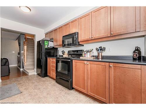 58-71 Garth Massey Drive, Cambridge, ON - Indoor Photo Showing Kitchen