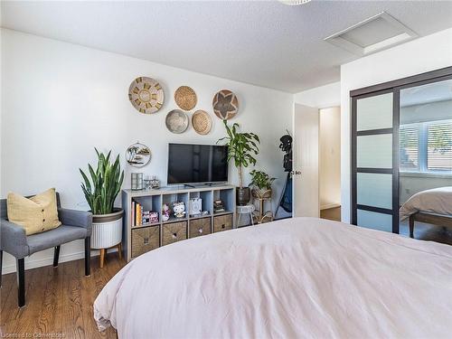 Bl131-131 Brickworks Lane, Toronto, ON - Indoor Photo Showing Bedroom