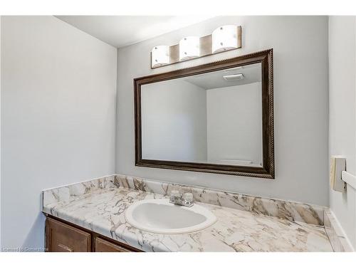 157-1951 Rathburn Road E, Mississauga, ON - Indoor Photo Showing Bathroom