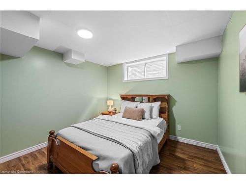 35 Freure Drive, Cambridge, ON - Indoor Photo Showing Bedroom