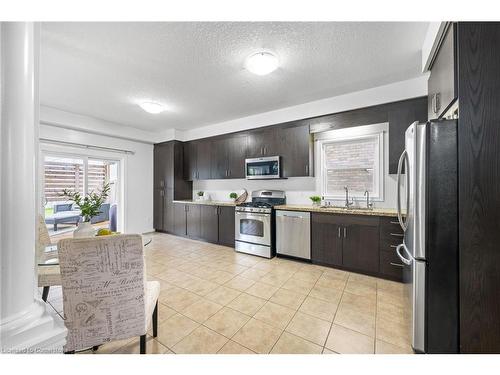 35 Freure Drive, Cambridge, ON - Indoor Photo Showing Kitchen