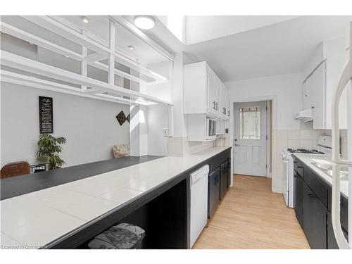 370 Fountain Street S, Cambridge, ON - Indoor Photo Showing Kitchen